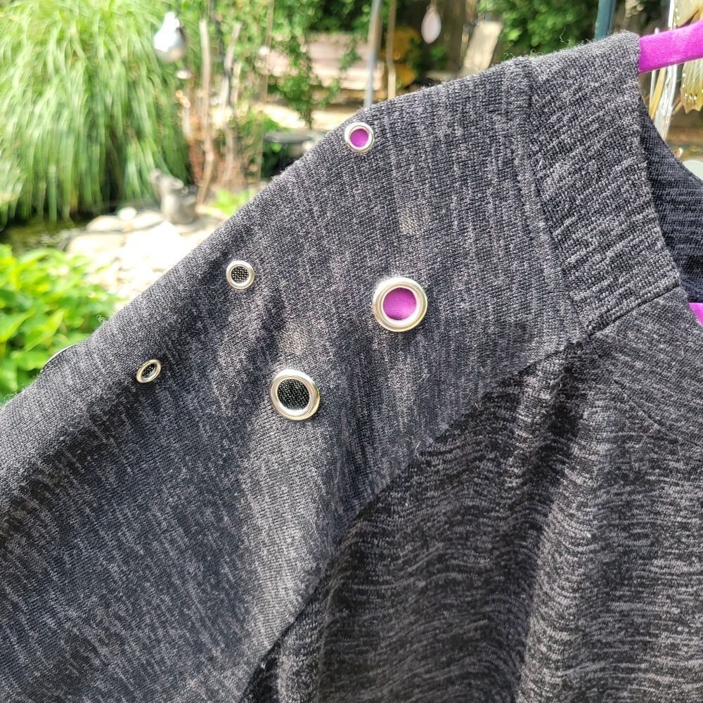 Black Sweatshirt / Tunic - Picture 5 of 9